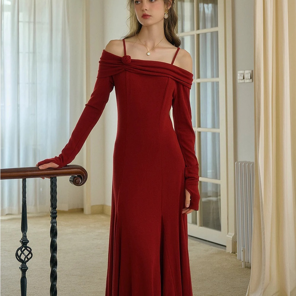 Chic Off-Shoulder Red Dress